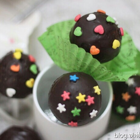 为孩子烘焙
        各式的饼干，蛋糕，面包排队站好。