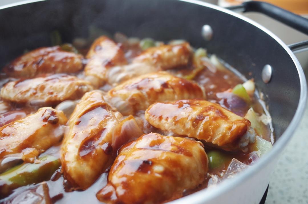 堂妈教你三汁鸡翅焖锅