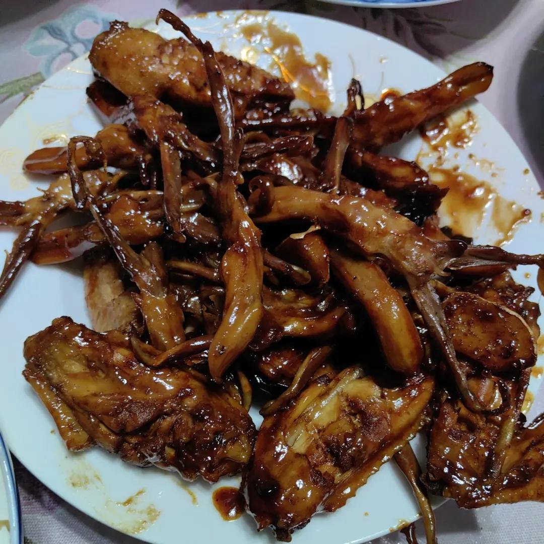 红烧鸭舌头
