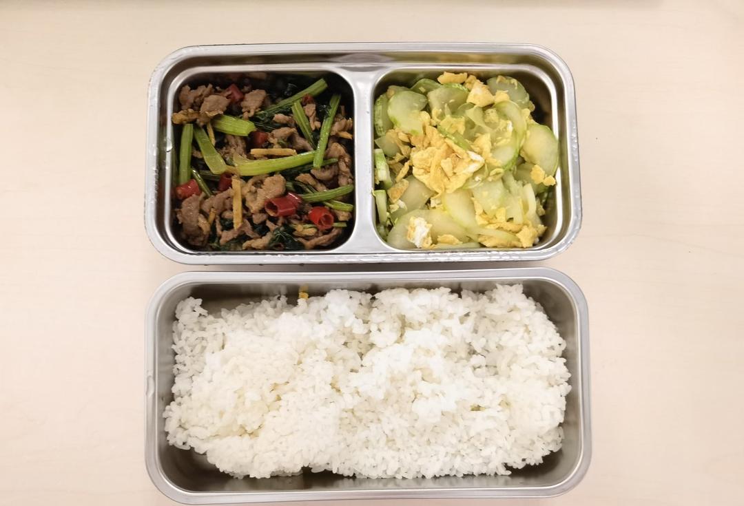 芹菜炒肉