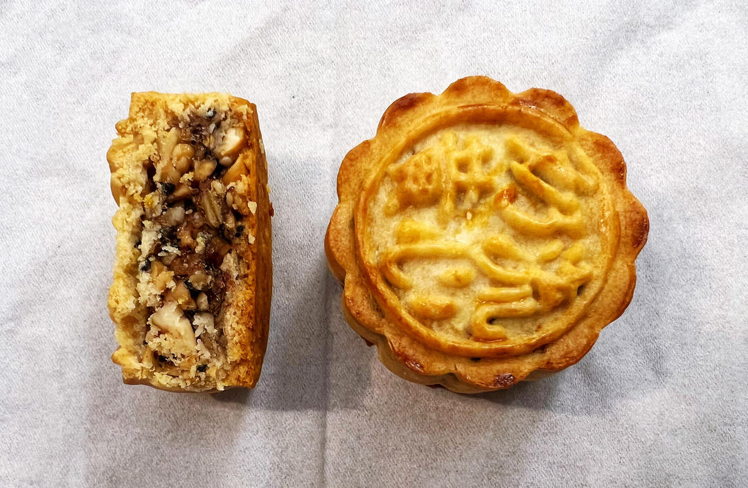 广式传统五仁月饼