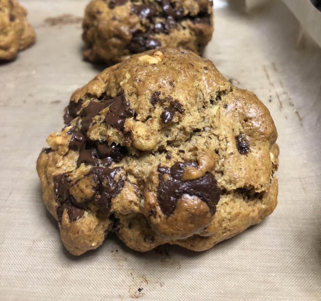 坊间传说纽约最好吃的巧克力曲奇饼Chocolate Chip Cookies at Levain Bakery