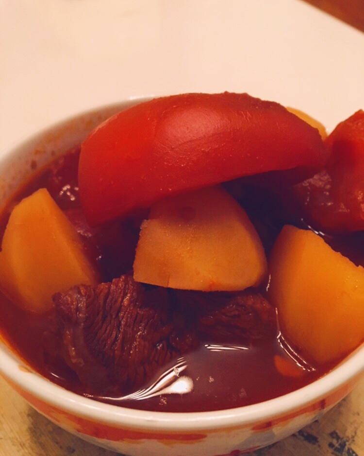 番茄土豆炖牛腩