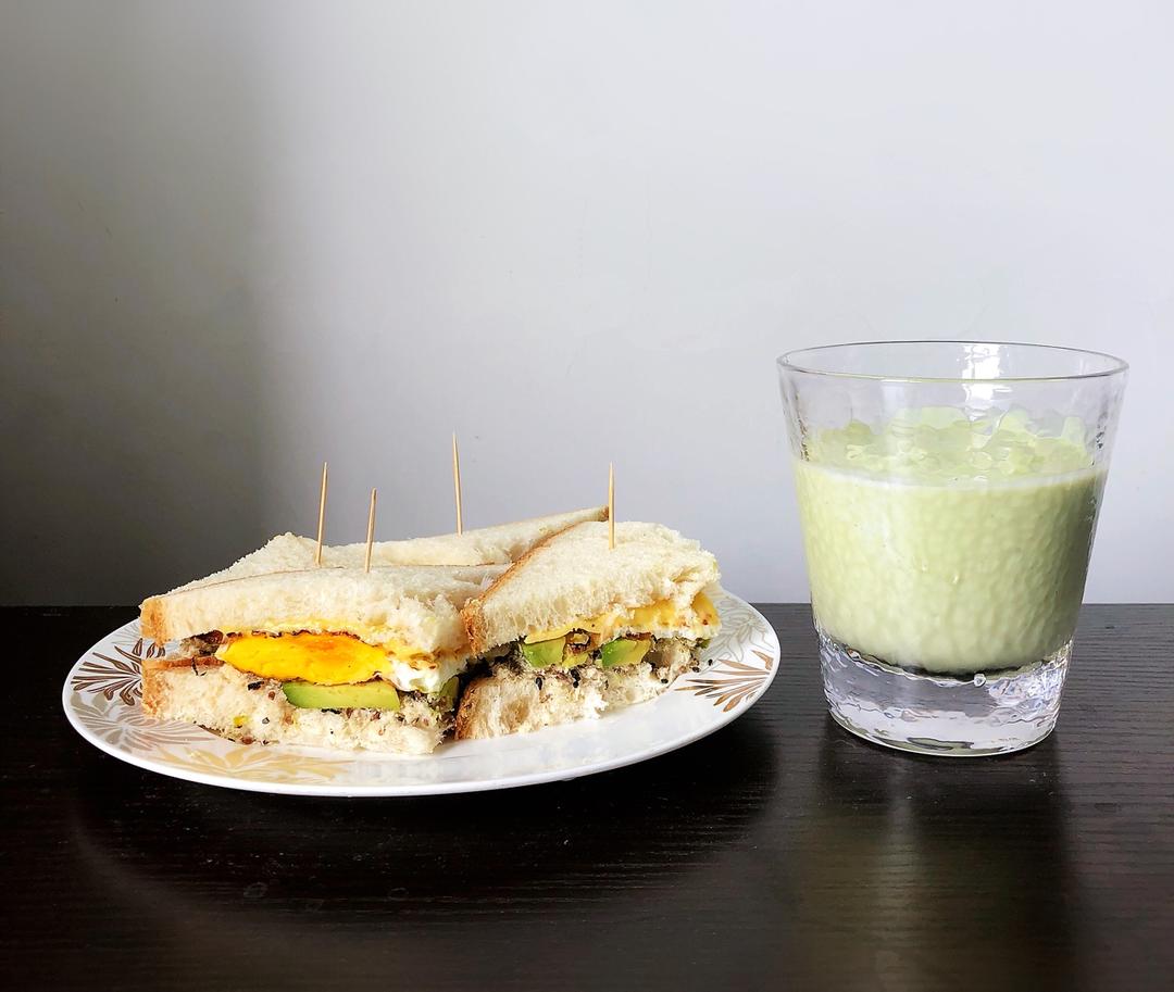 火腿芝士蛋三文治