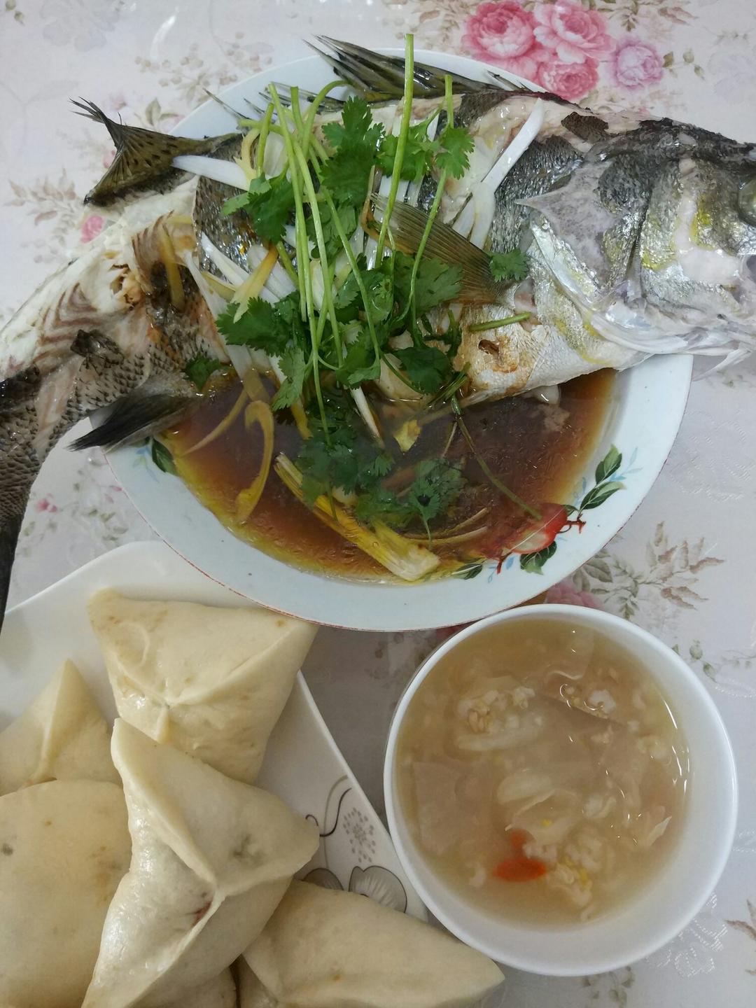 蒸鲈鱼