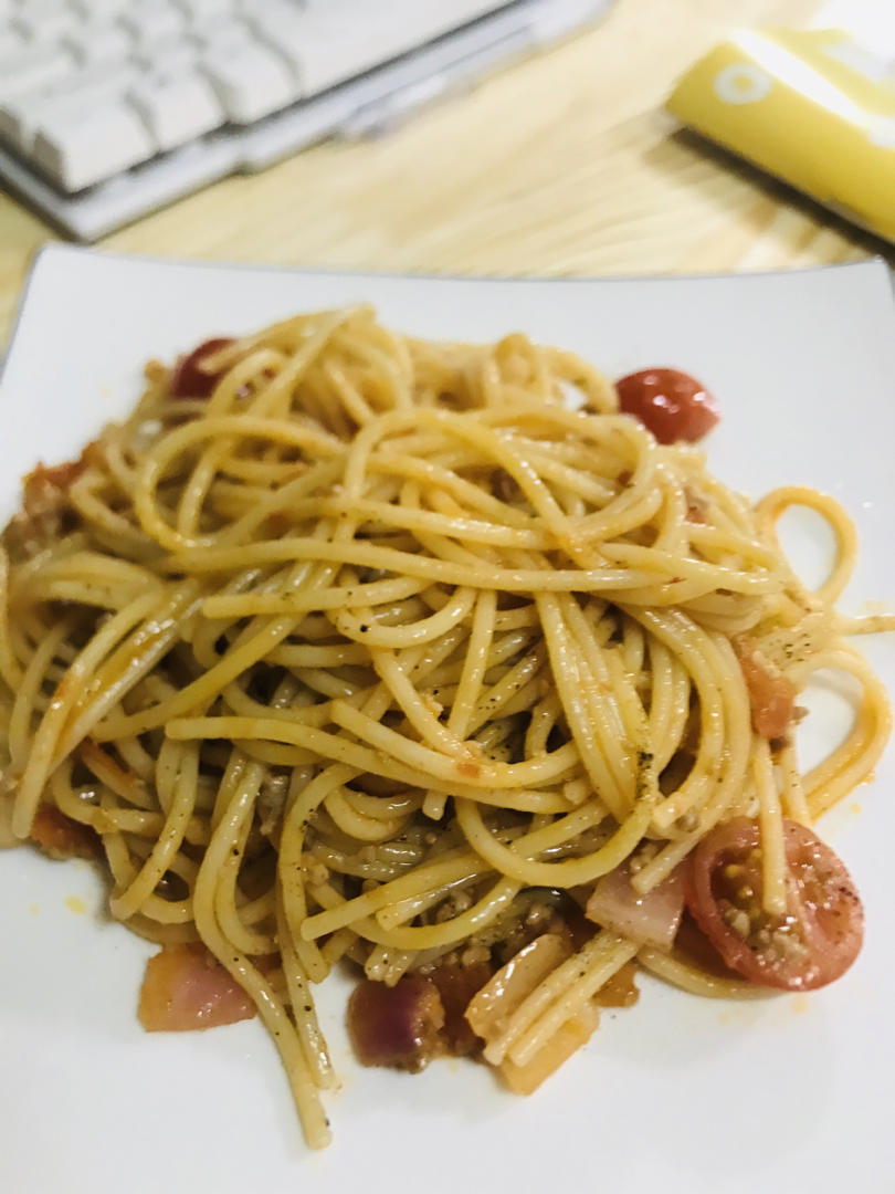 番茄肉酱意大利面