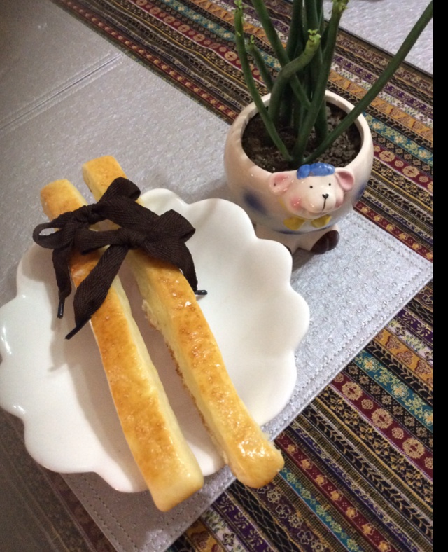 糖霜牛奶面包棒