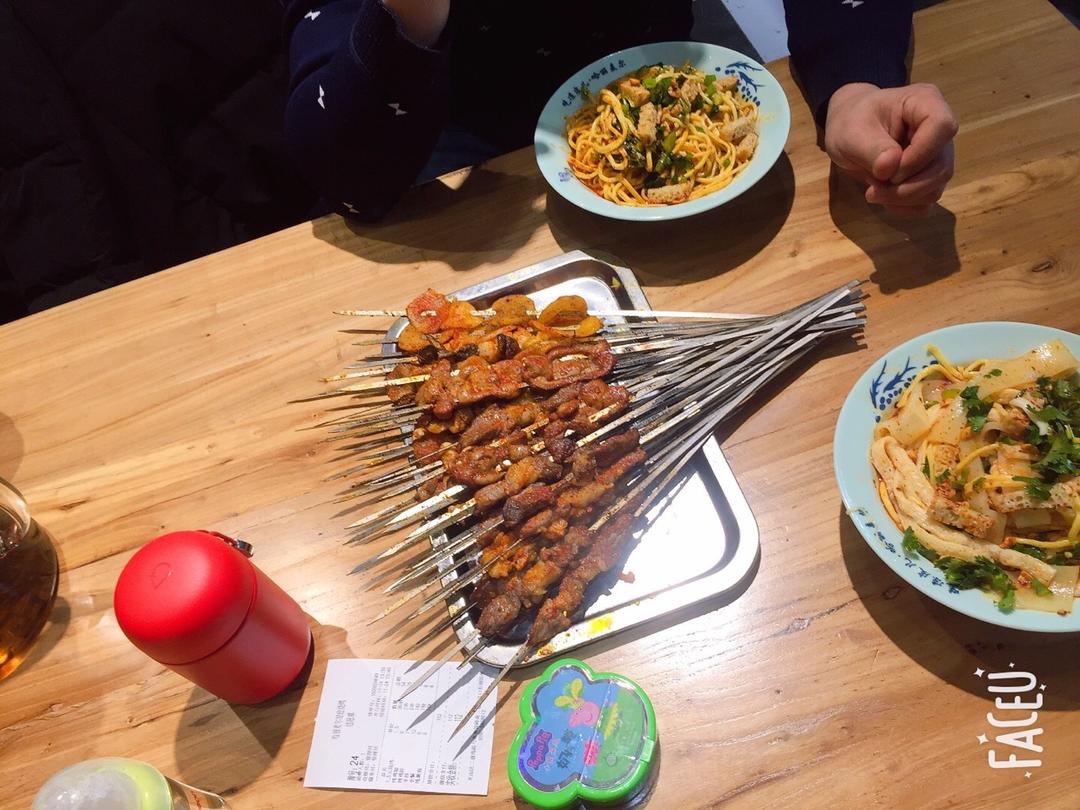 唯有爱与美食不可辜负