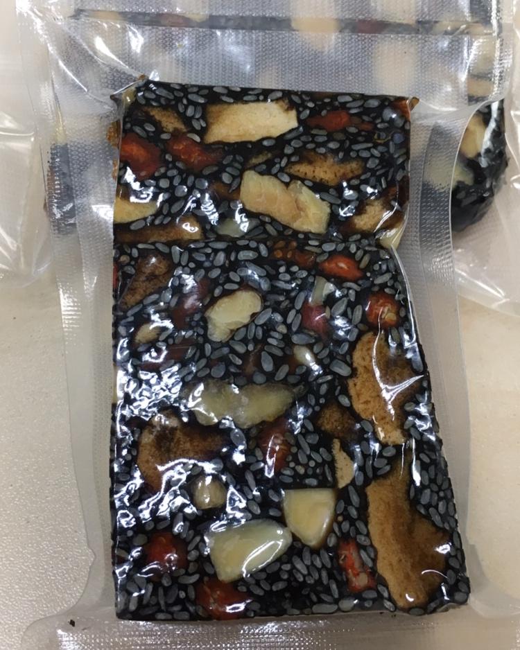 阿胶糕（固元膏）