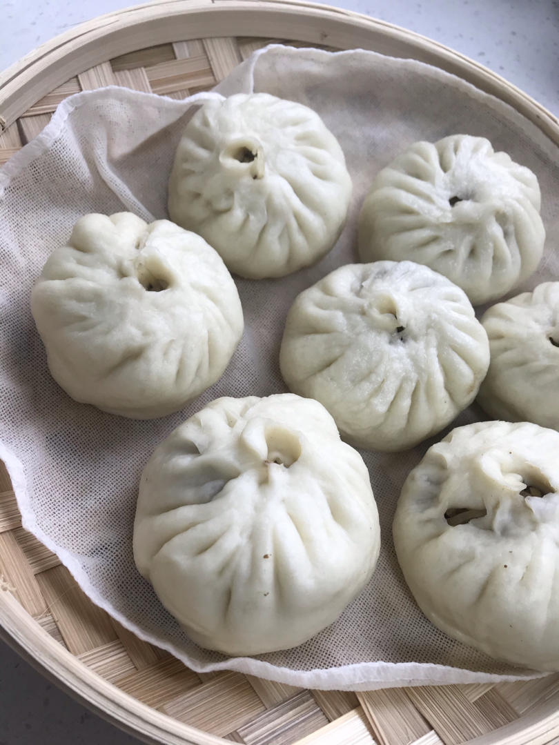 胡萝卜木耳鸡蛋素包子