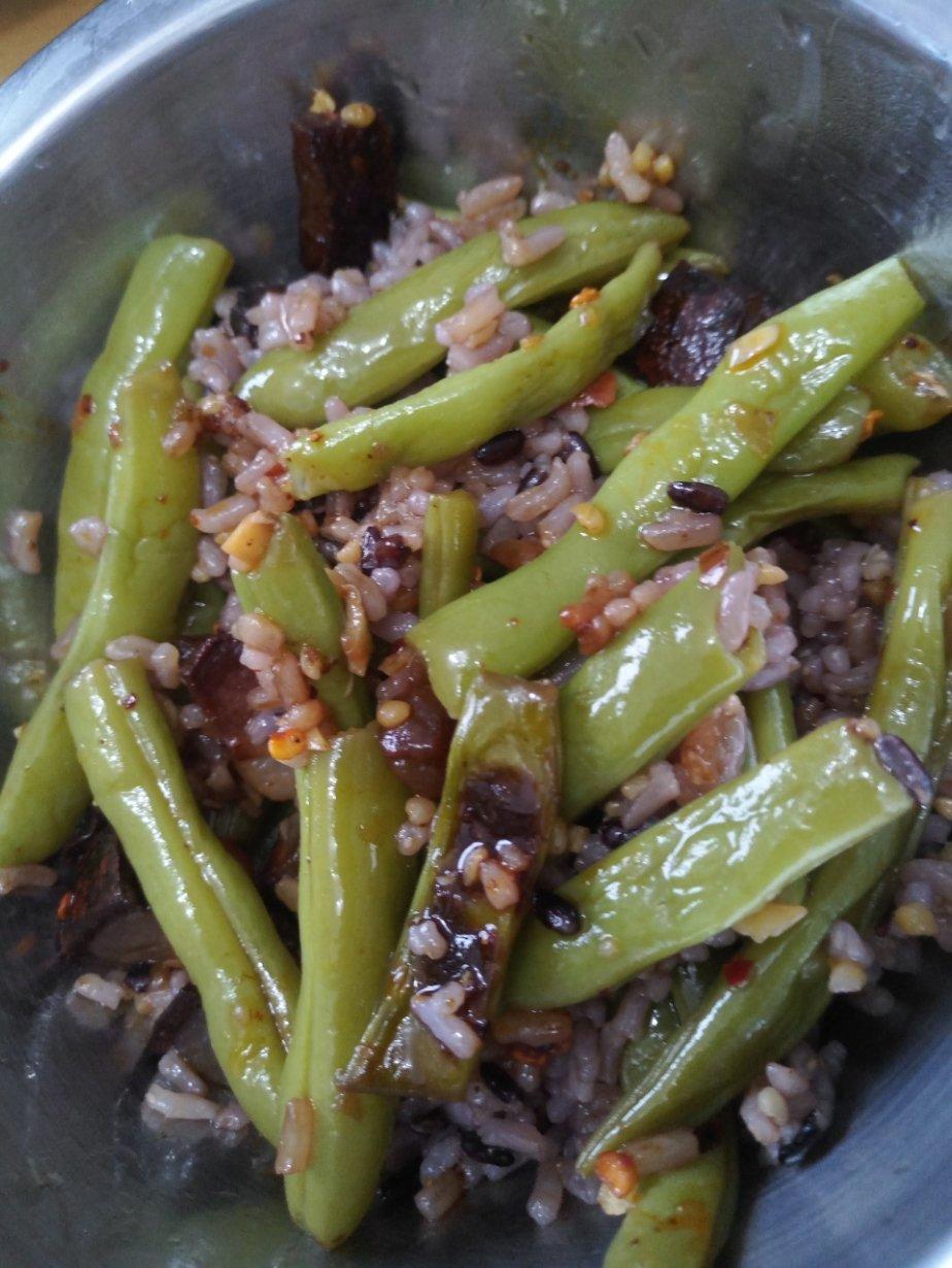 四季豆香肠焖饭