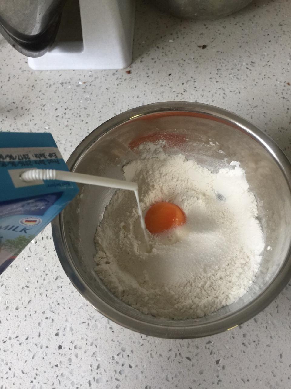 纯奶手撕吐司的做法 步骤1