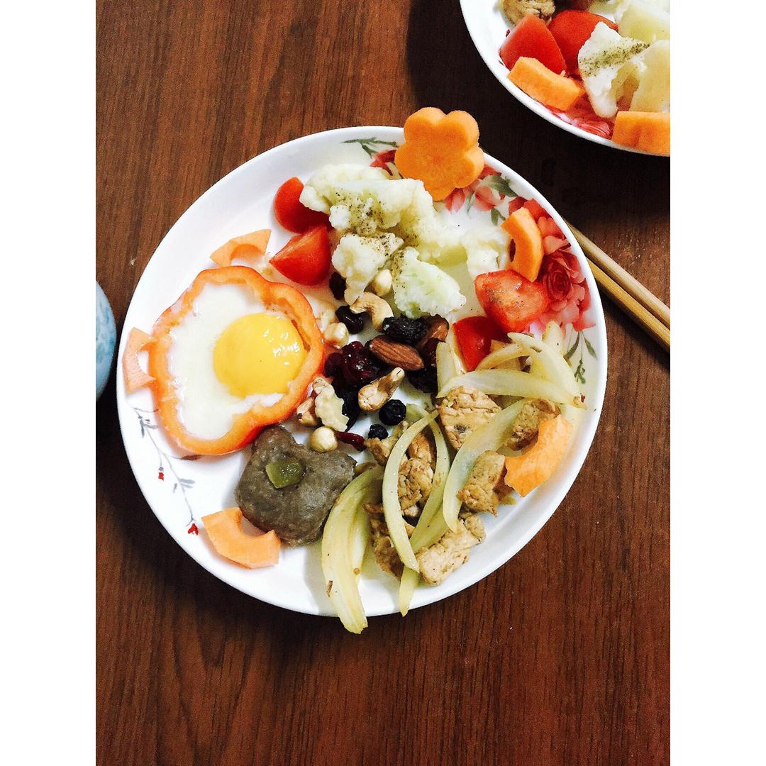彩椒圈煎鸡蛋