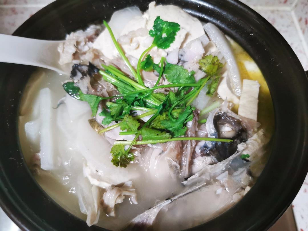奶白鱼头汤（鲜）