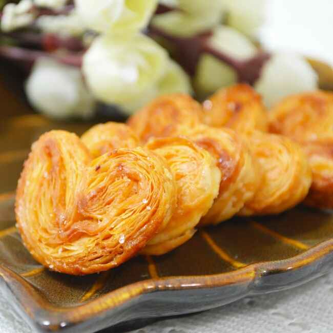 朵啊朵猫猫做的法国蝴蝶酥(palmier)