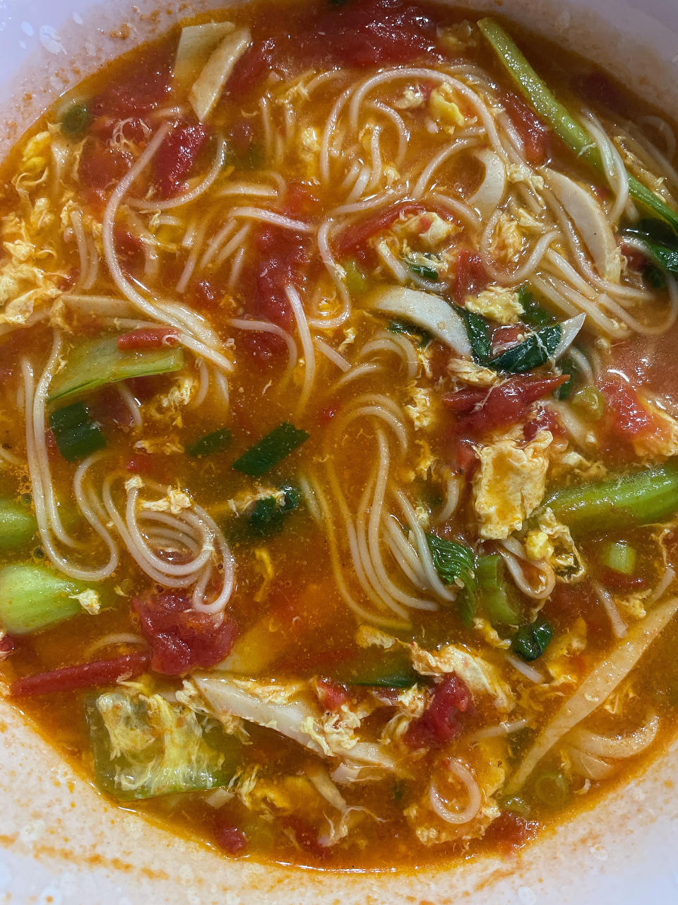 西红柿鸡蛋面-治愈系食物