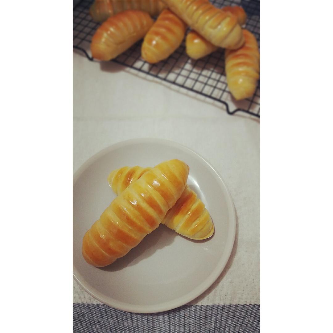 毛毛虫肉松面包