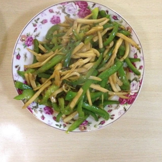 青椒素炒杏鲍菇