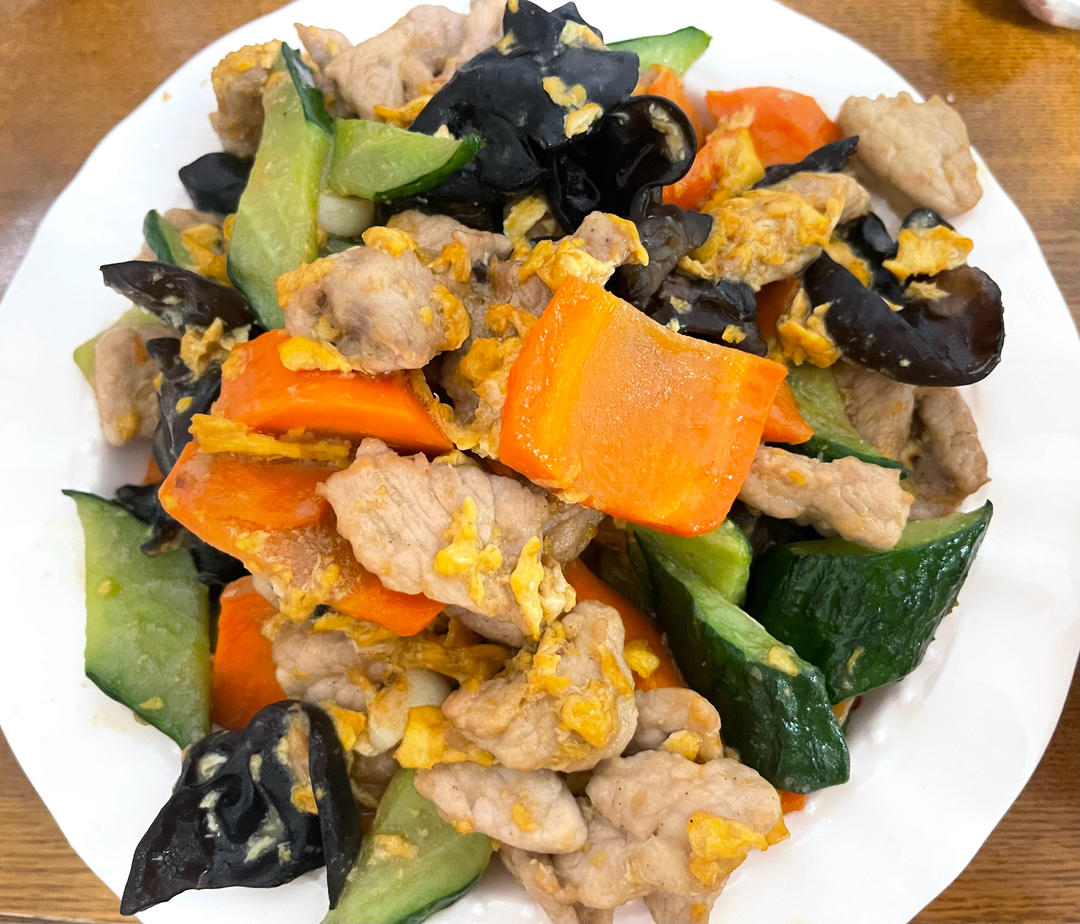 适合小朋友口味的简易版木须肉，新手烹饪必学家常菜，一盘5种食材，鲜香下饭