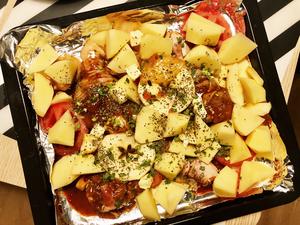 低热量苹果土豆番茄洋葱烤鸡腿的做法 步骤4