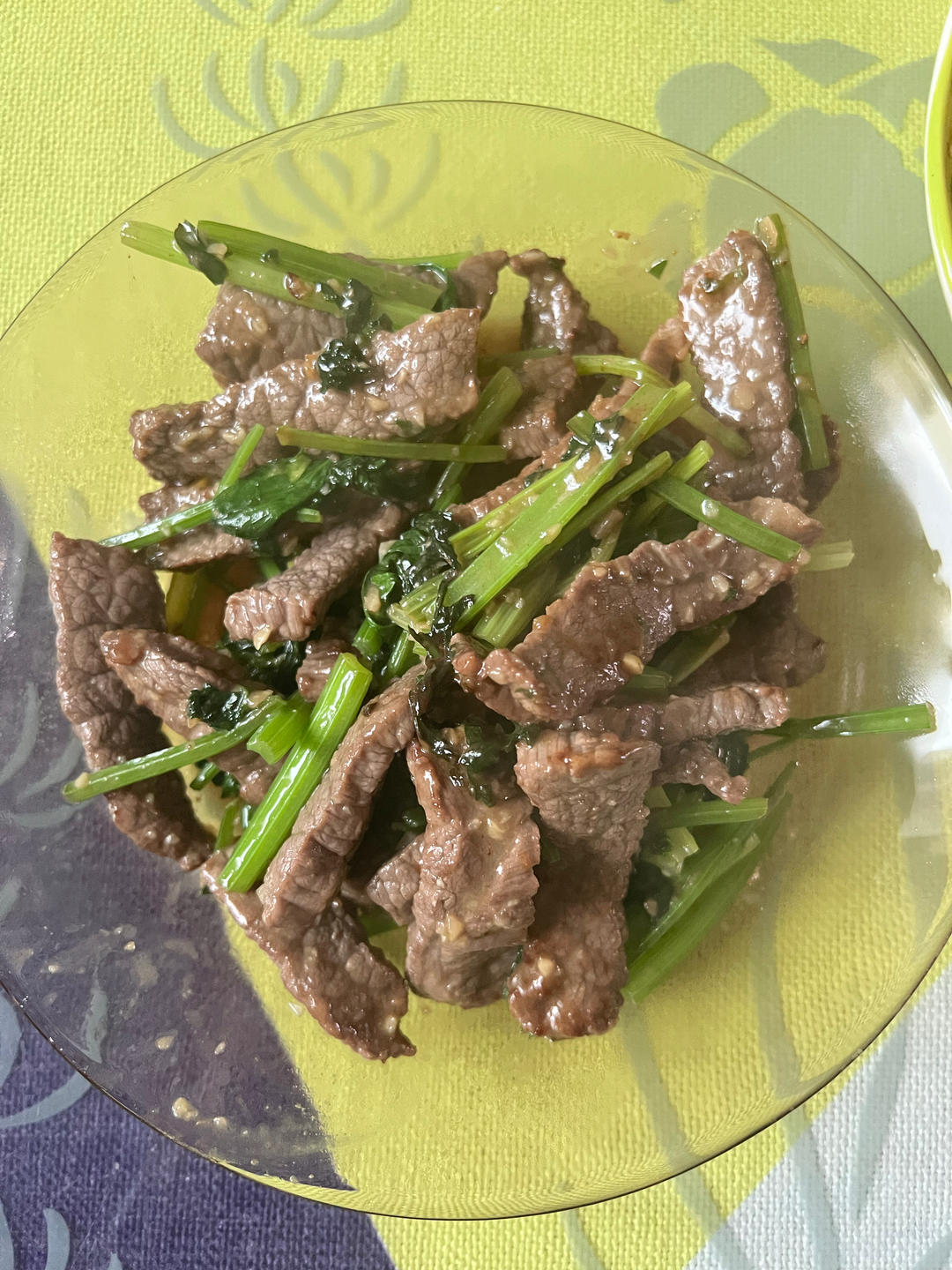 芹菜炒牛肉