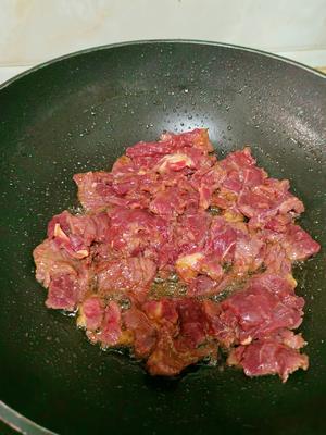 爽脆嫩滑的芥兰炒牛肉的做法 步骤14