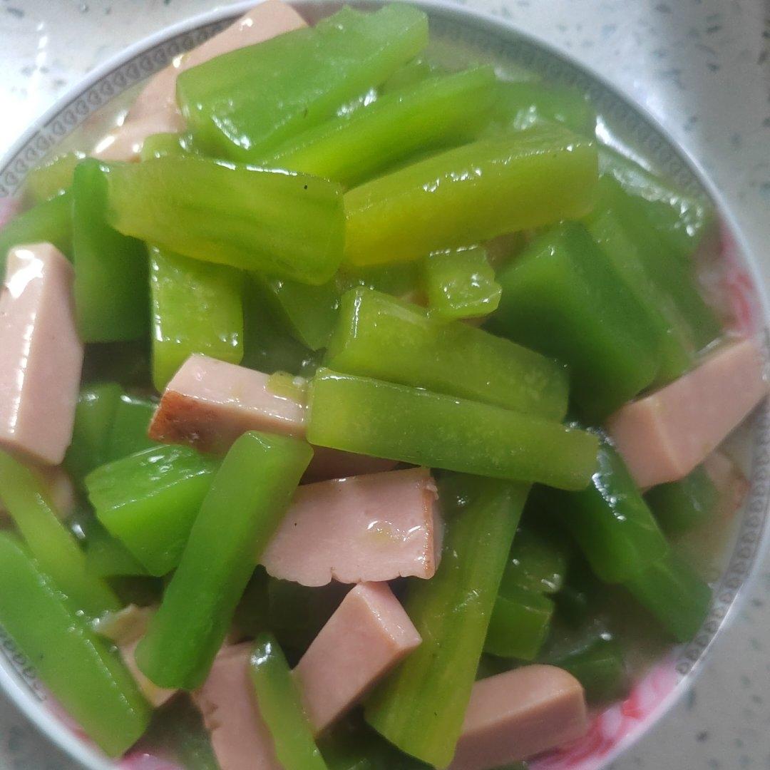 鲜🉐️掉眉毛的莴笋炒火腿