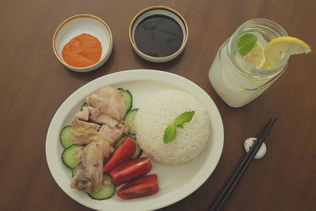 电饭锅海南鸡饭