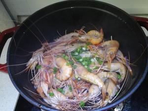 珐琅铸铁锅-干锅粉丝虾煲的做法 步骤14
