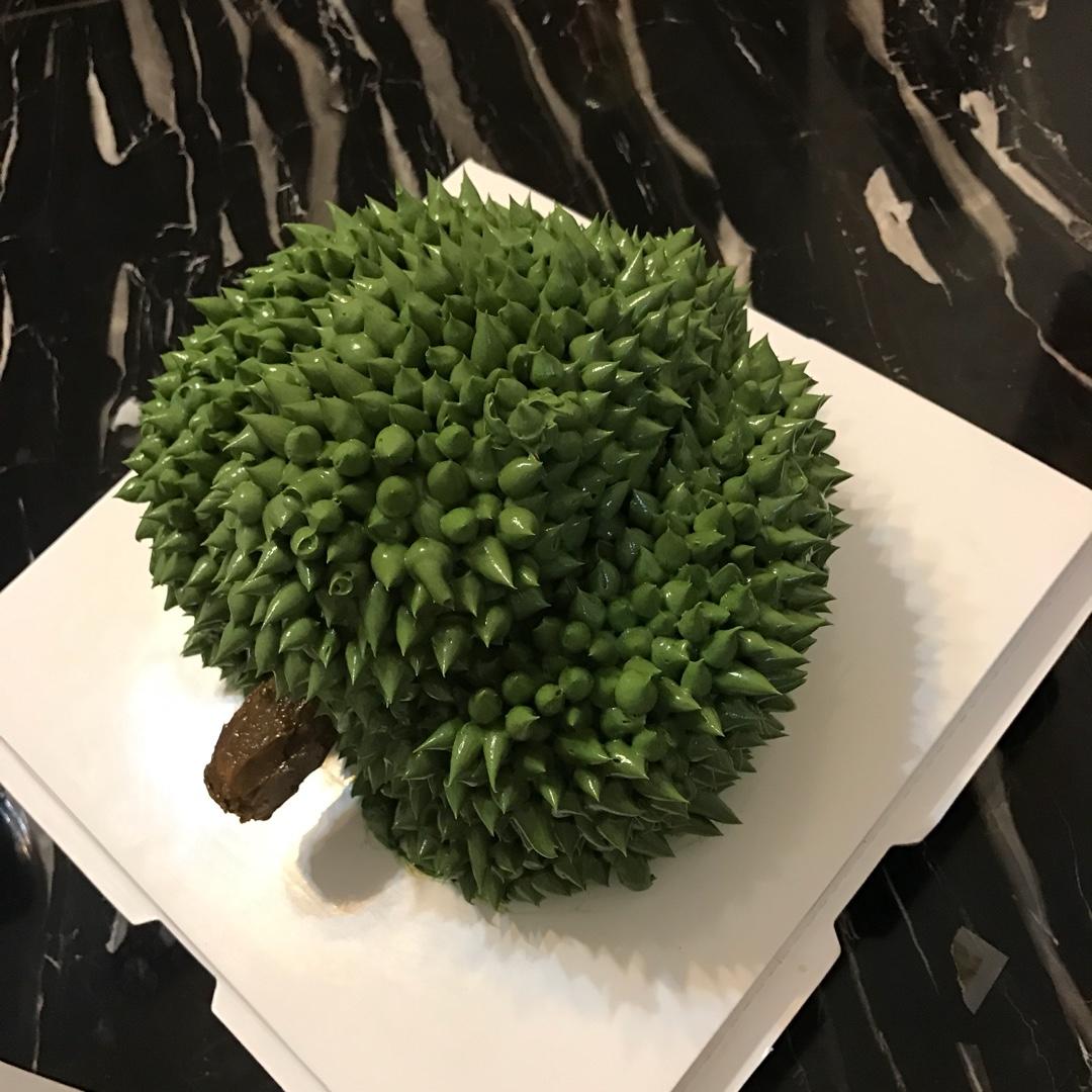 以假乱真裱花榴莲蛋糕