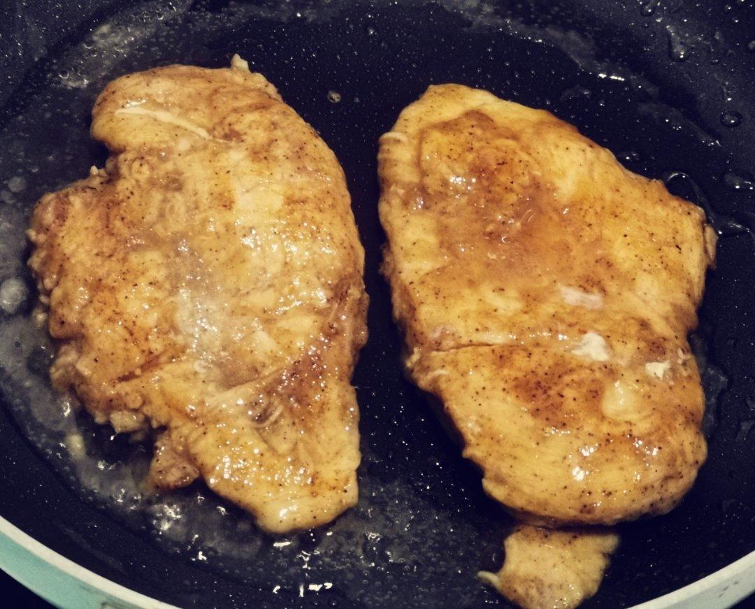【嫩煎鸡胸肉】