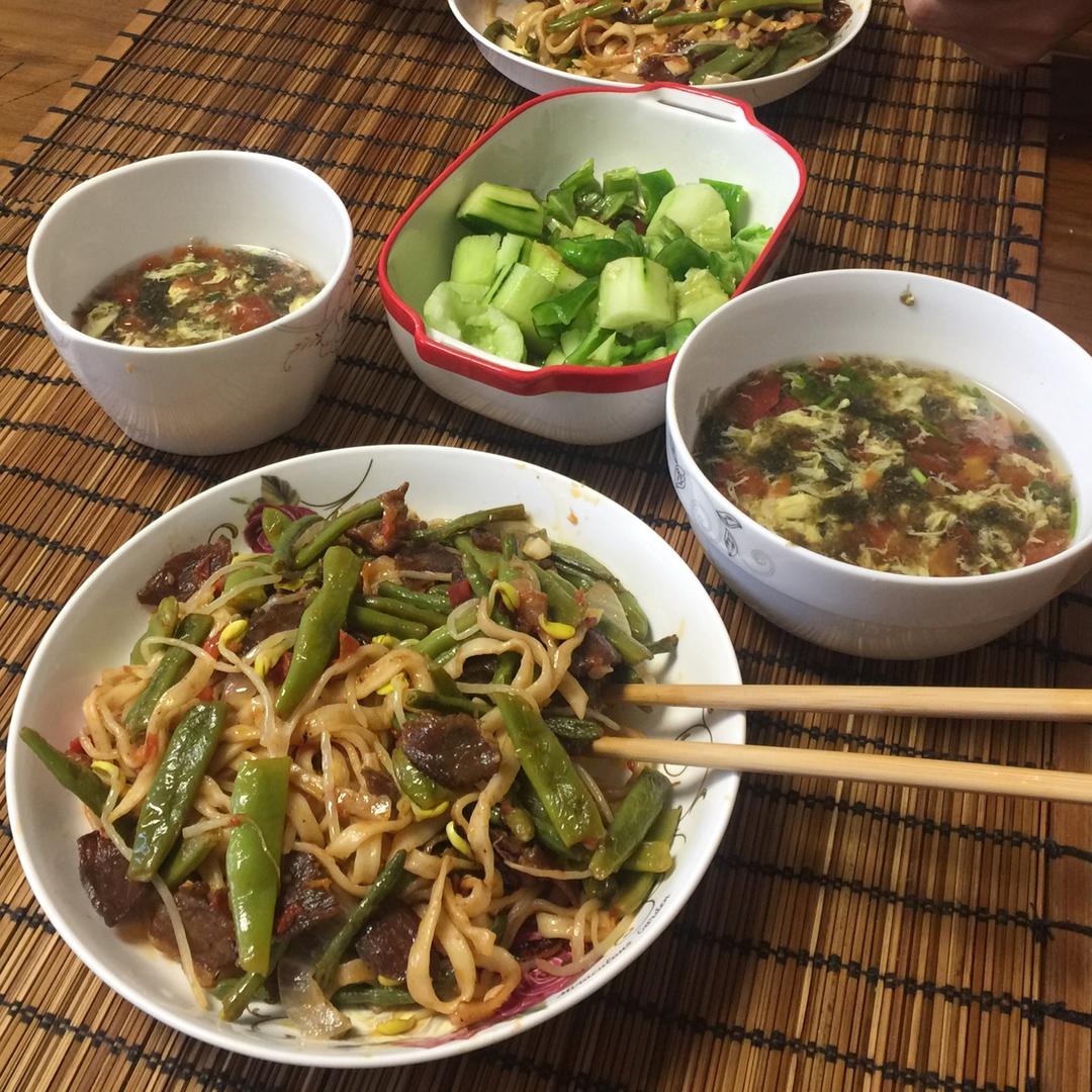 豆角焖面（新疆就叫蒸面）