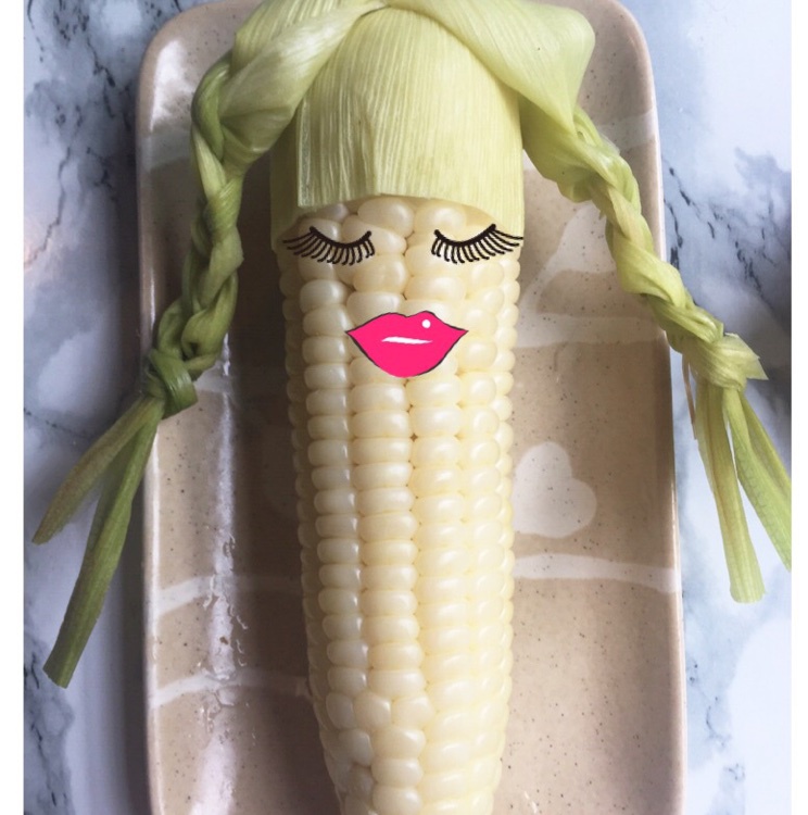 煮小米做的辫子玉米君