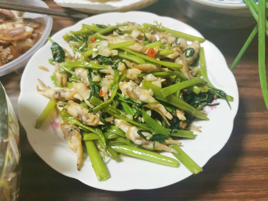 蛏子鱼露炒通菜