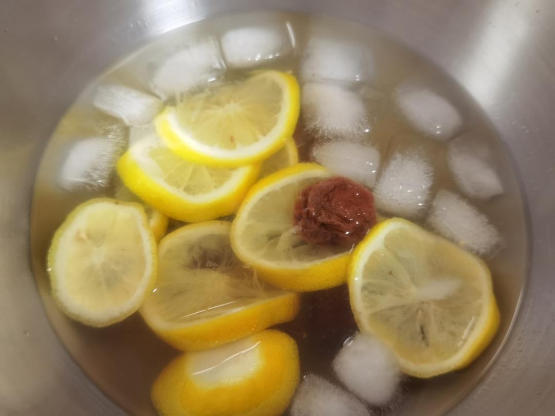 话梅海盐柠檬水