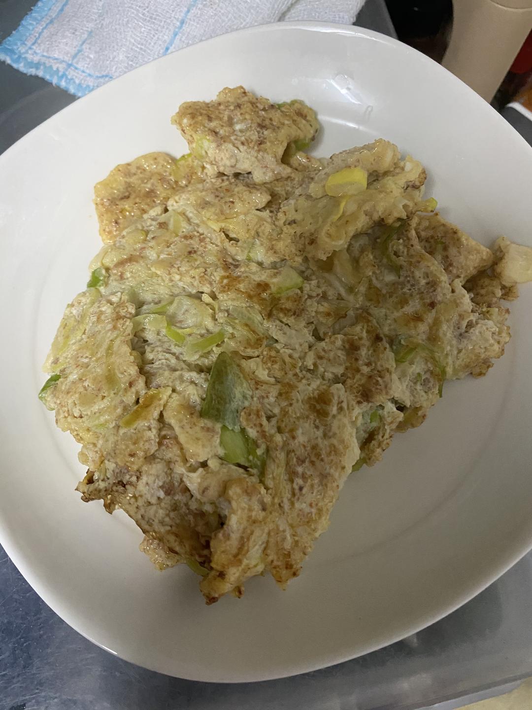 东北虾酱炒鸡蛋家常下饭菜的做法