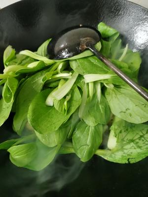 简单易做快手菜  香菇油菜的做法 步骤4