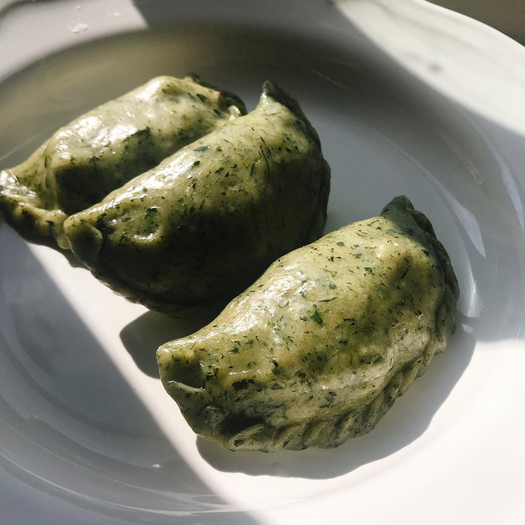 清明节的艾饺和艾麦果