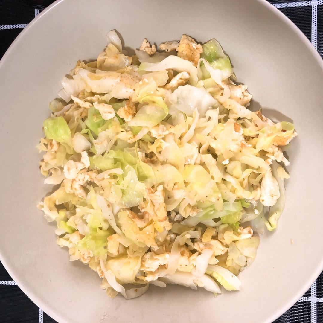 鸡蛋炒包菜（圆白菜）