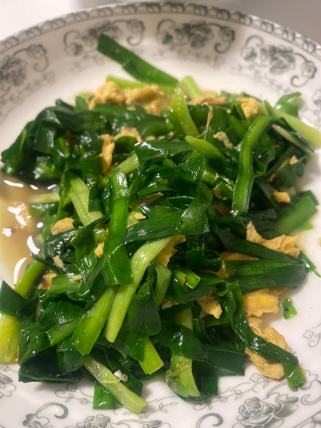 韭菜炒鸡蛋——三分钟快手下饭菜 掌握火候的秘诀