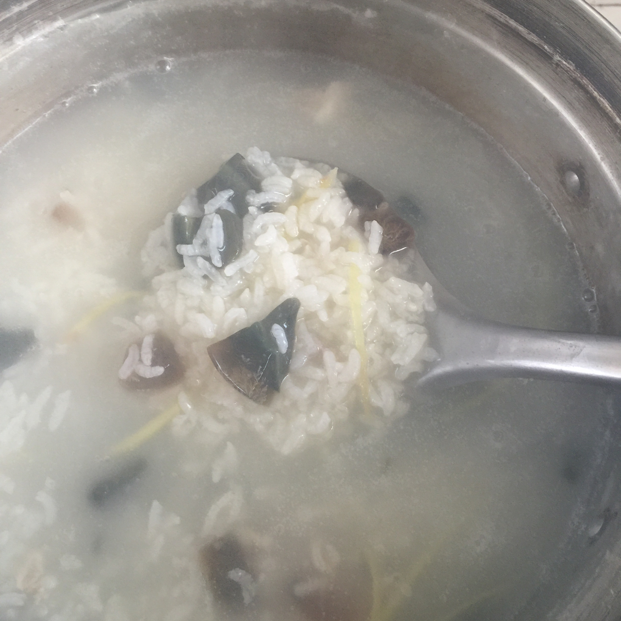皮蛋瘦肉粥
