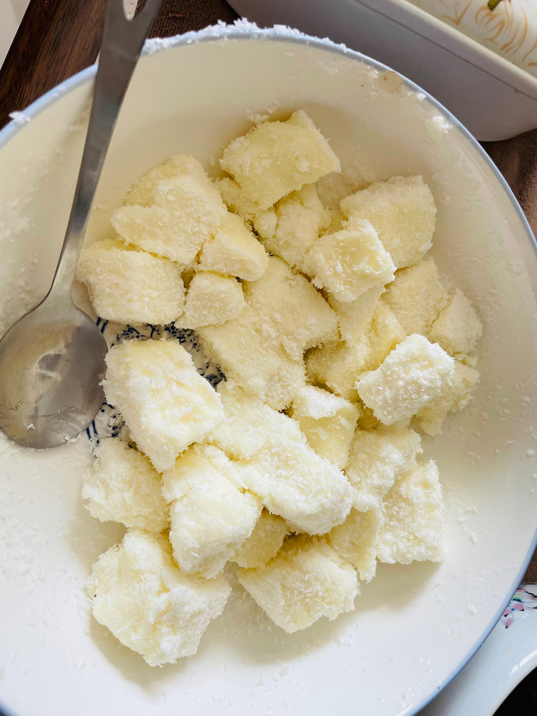 （只需4种材料)牛奶小方