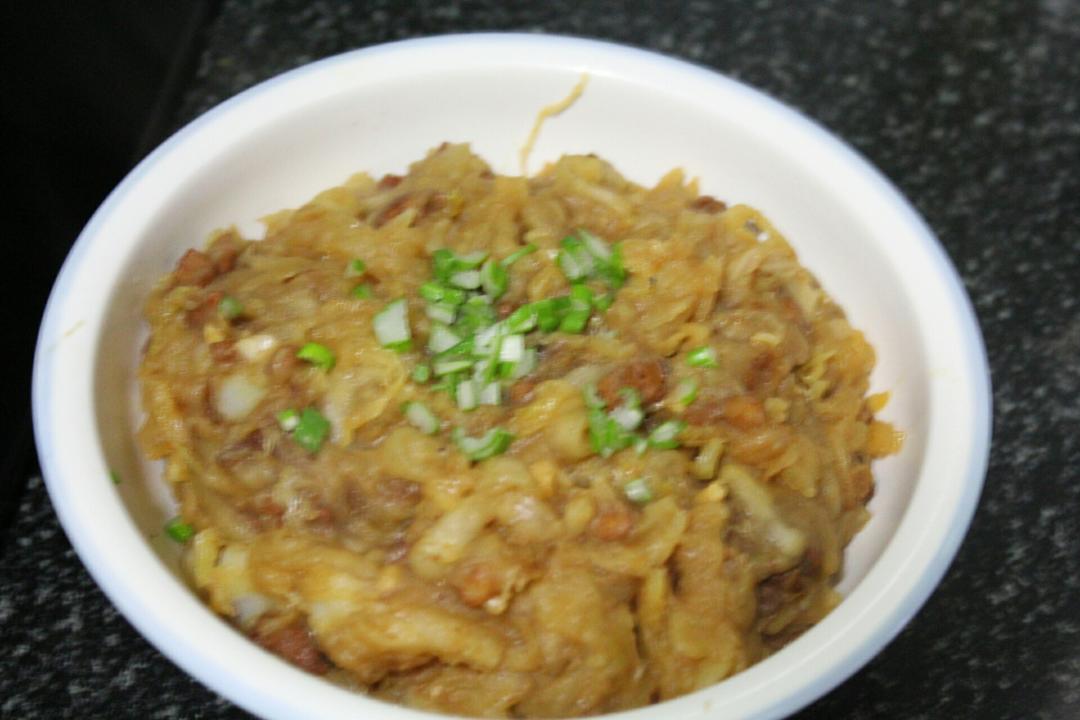 猪肉烩酸菜的做法