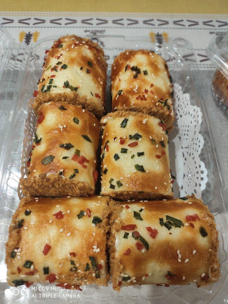 香葱肉松面包卷