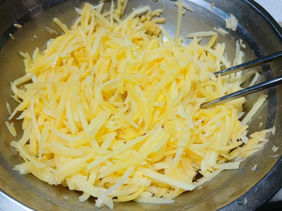 煎土豆餅的做法 步驟2