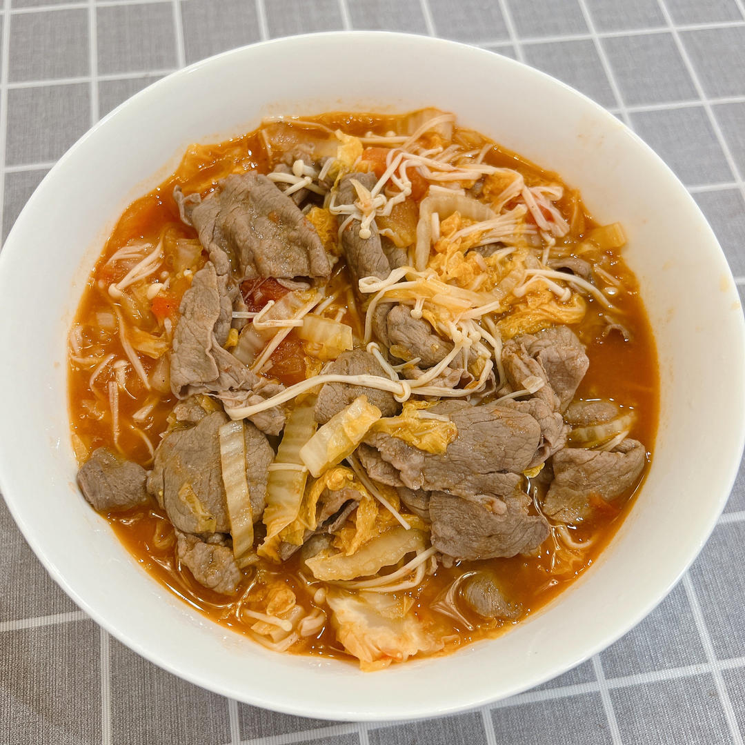 金针菇番茄肥牛卷