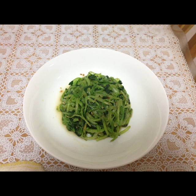 蒜茸鸡毛菜