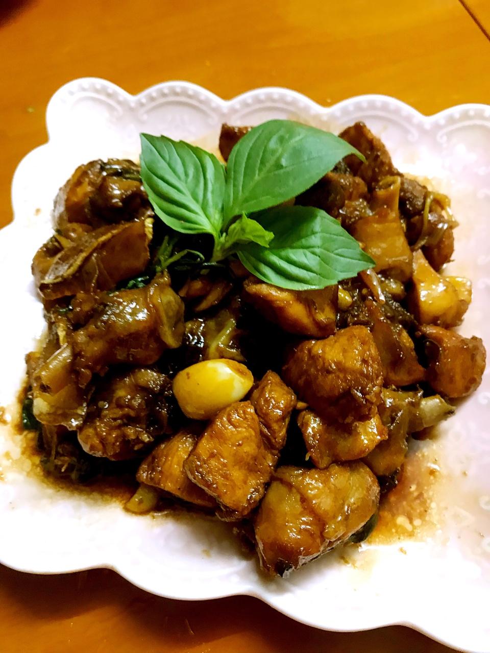 台式三杯鸡（台湾阿基师正宗版）