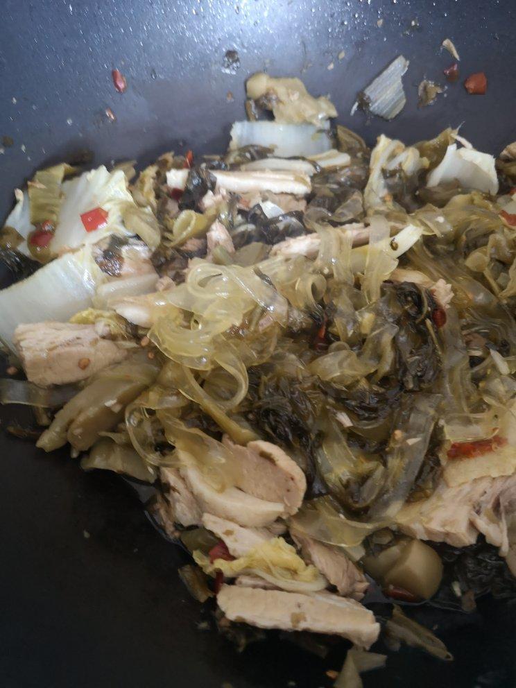 酸菜猪肉炖粉条