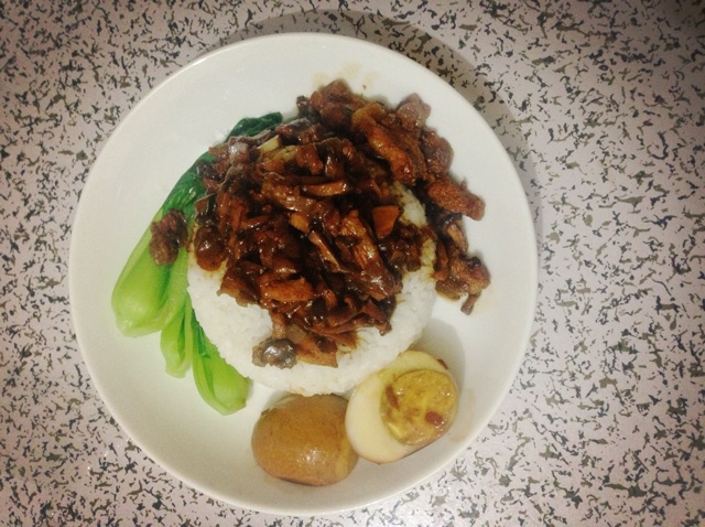 洋葱酥卤肉饭